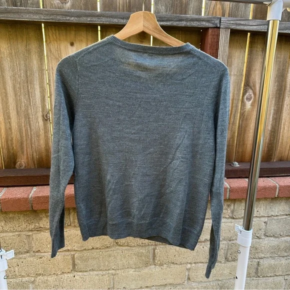 Moth Anthropologie Gray Knit Cardigan Red Sequin Heart XS Petite - Picture 5 of 6